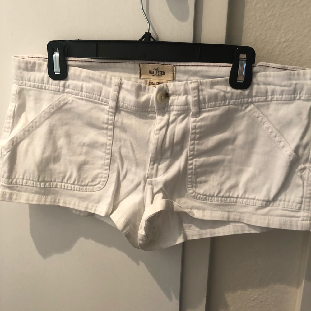 Hollister Short White Twill Shorts (Women’s 11)